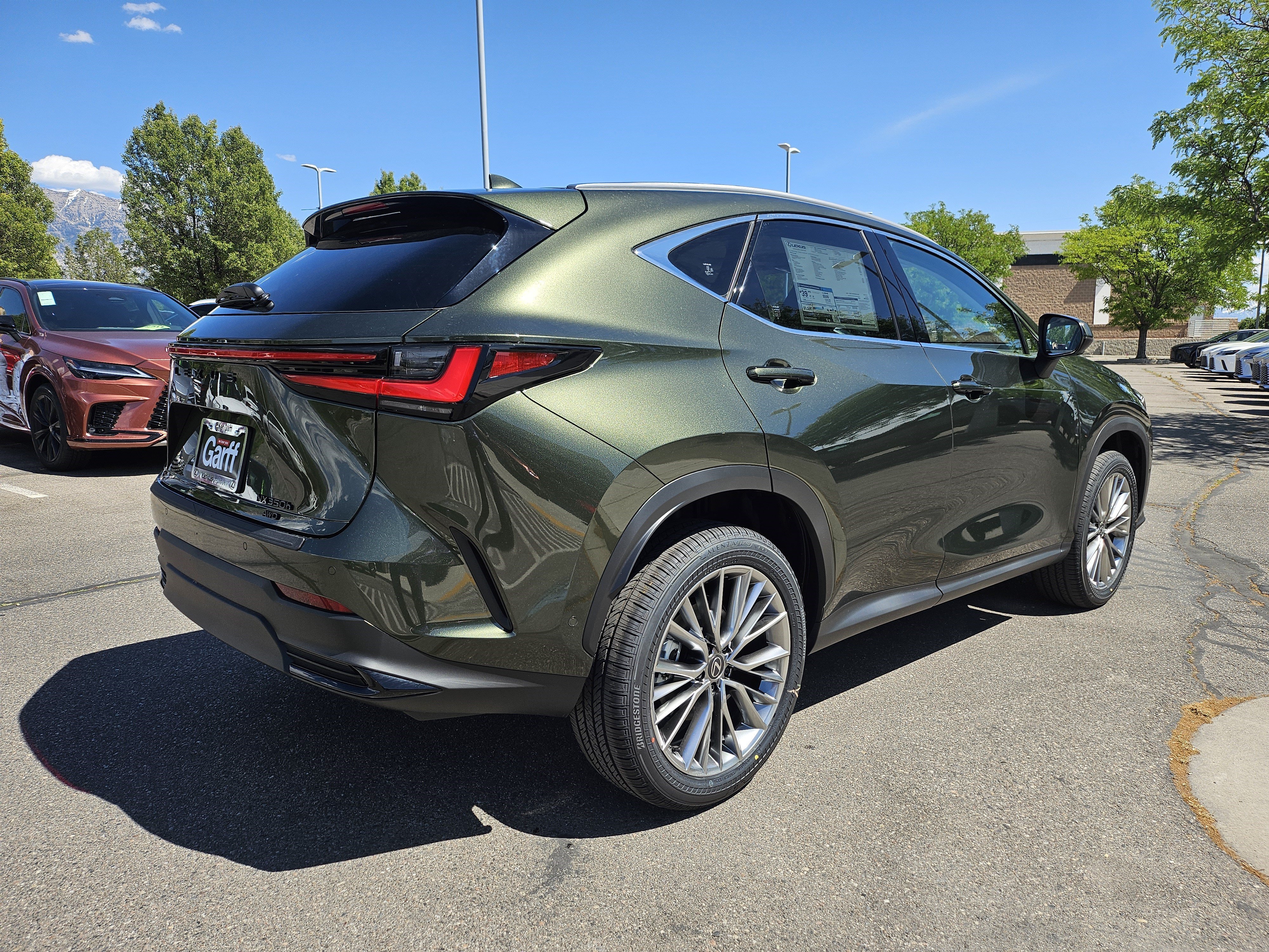 New 2026 Nori Green Pearl Lexus 350h Luxury image 5