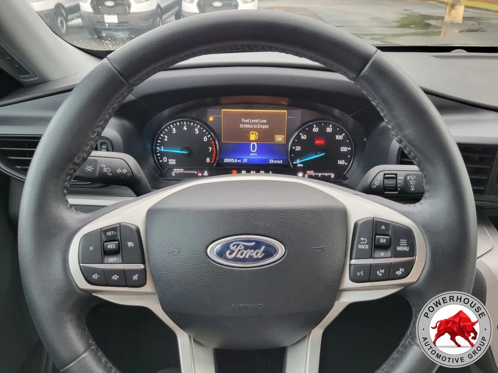 Used 2023 Gray Ford XLT image 33