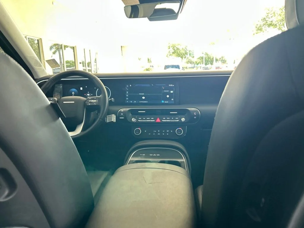 Used 2026 Green Hyundai SEL image 30