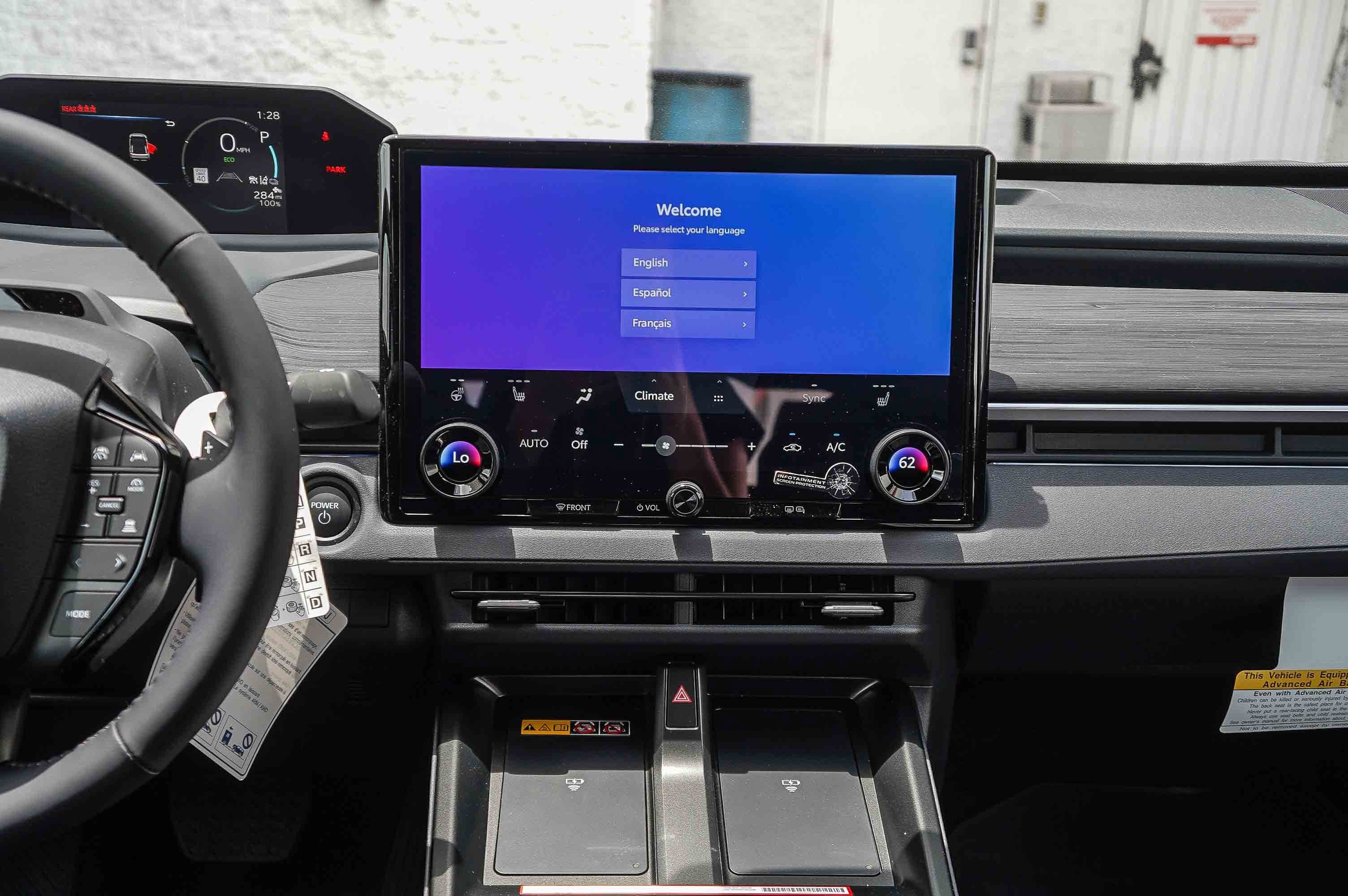 2026 Toyota C-HR XSE - Photo 14