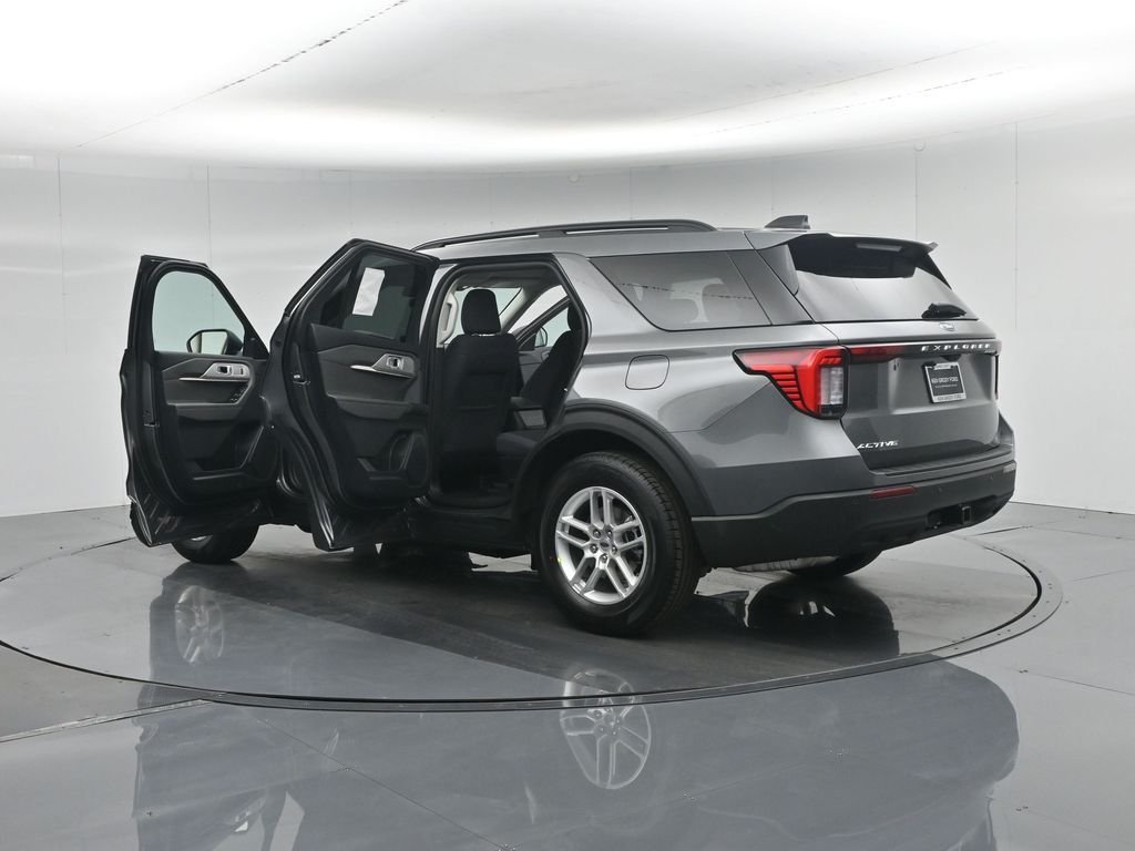 New 2026 Carbonized Gray Metallic Ford Active image 34