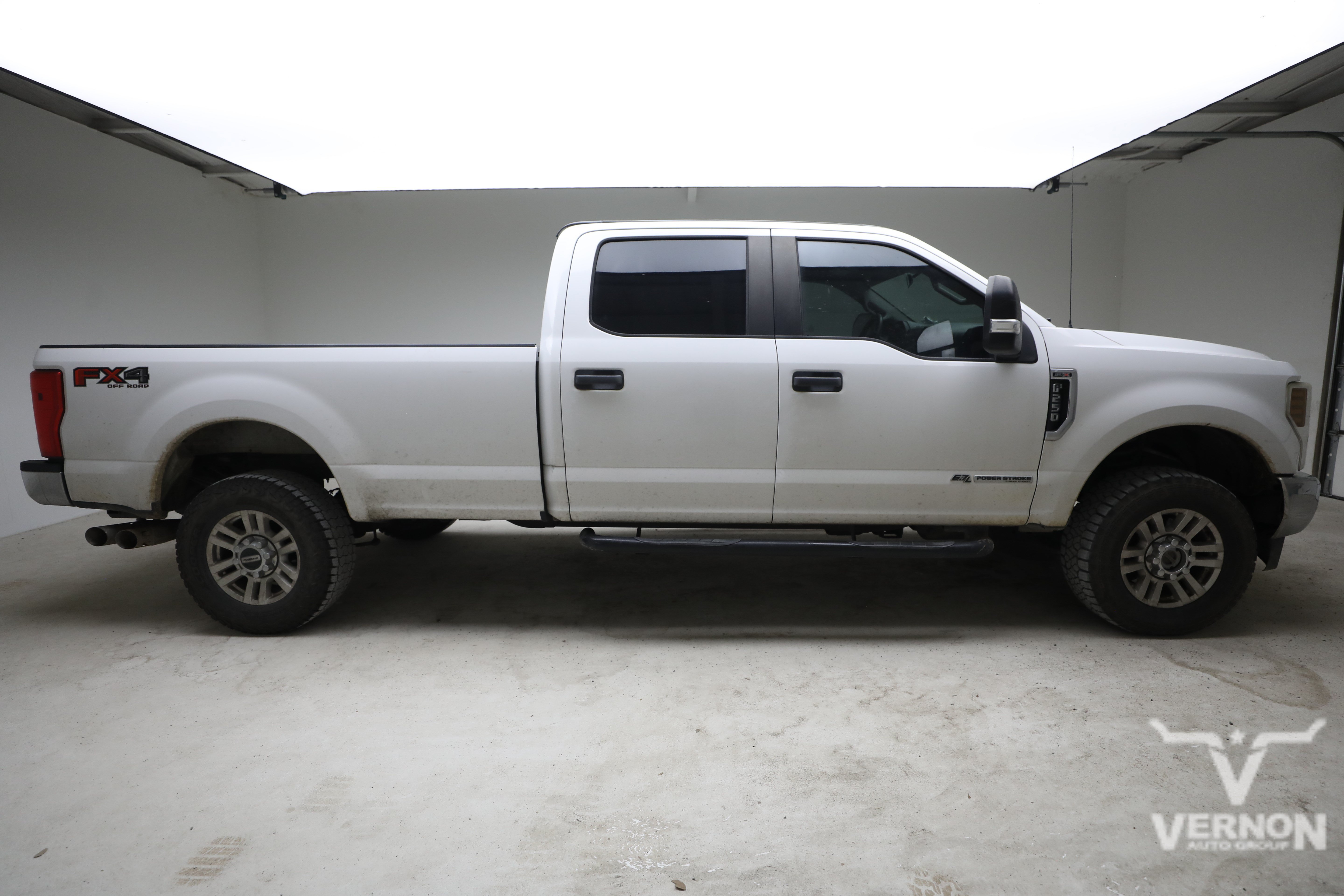 Used 2018 Oxford White Ford Y image 5