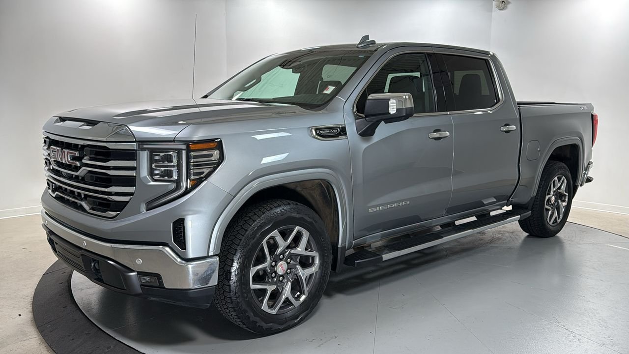 2024 GMC Sierra 4WD Crew Cab Short Box SLT's photo