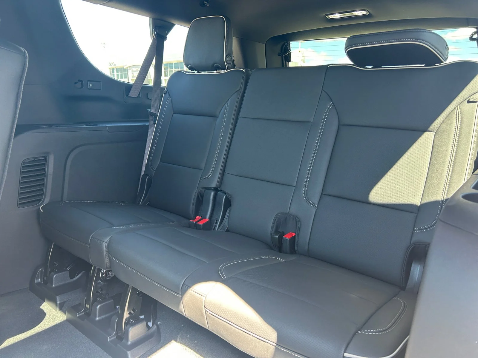 New 2026 Sterling Metallic GMC Elevation image 21