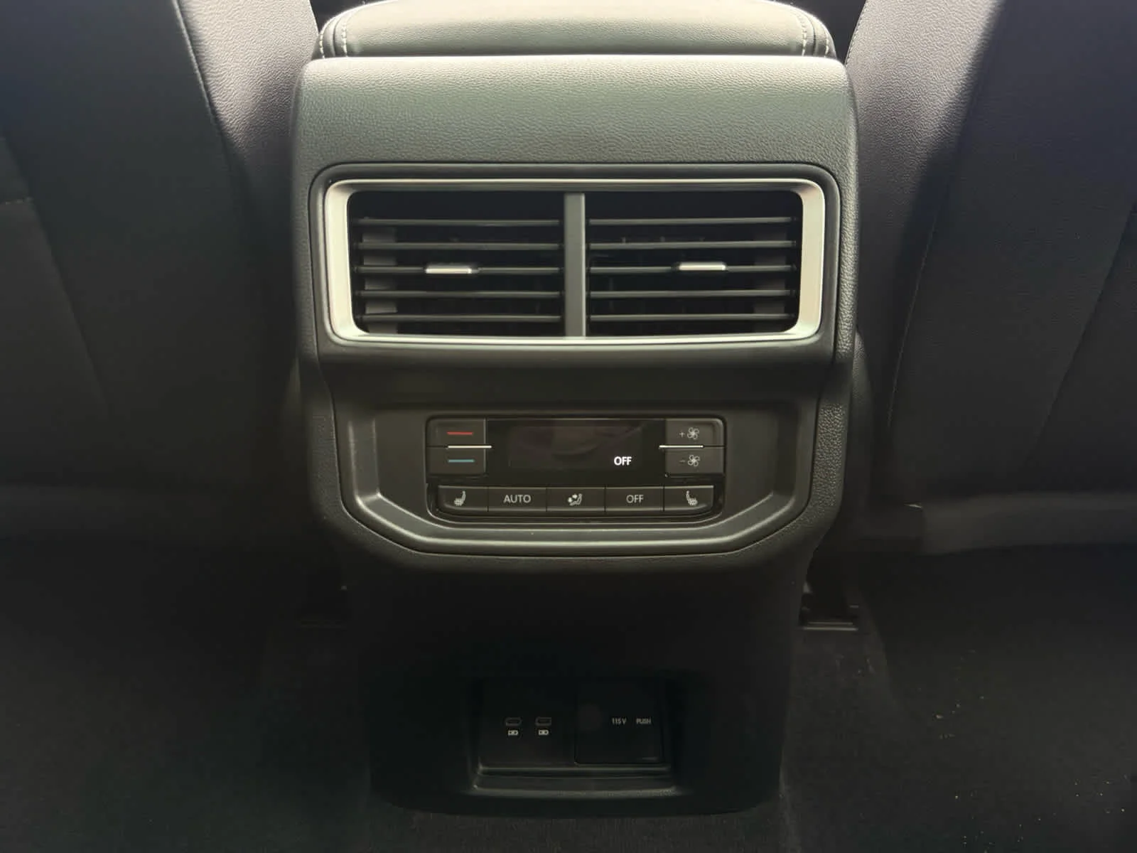 2026 Volkswagen Atlas SEL Premium R-Line - Photo 26