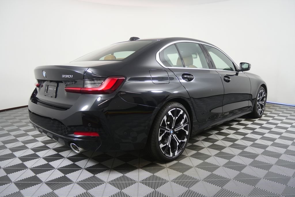 Certified Used 2025 Black Sapphire Metallic BMW 330i image 3