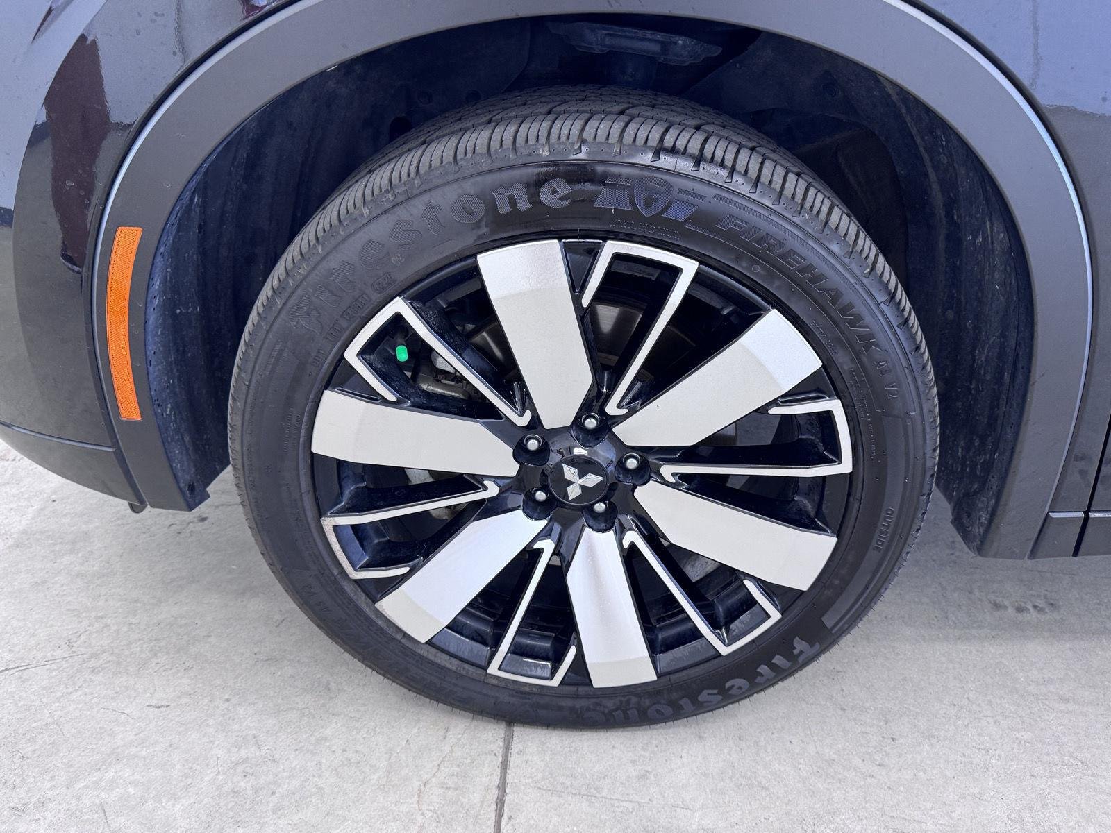 2025 Mitsubishi Outlander SEL - Photo 10