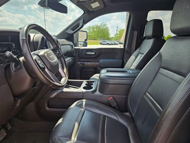 Used 2020 White GMC Denali image 9