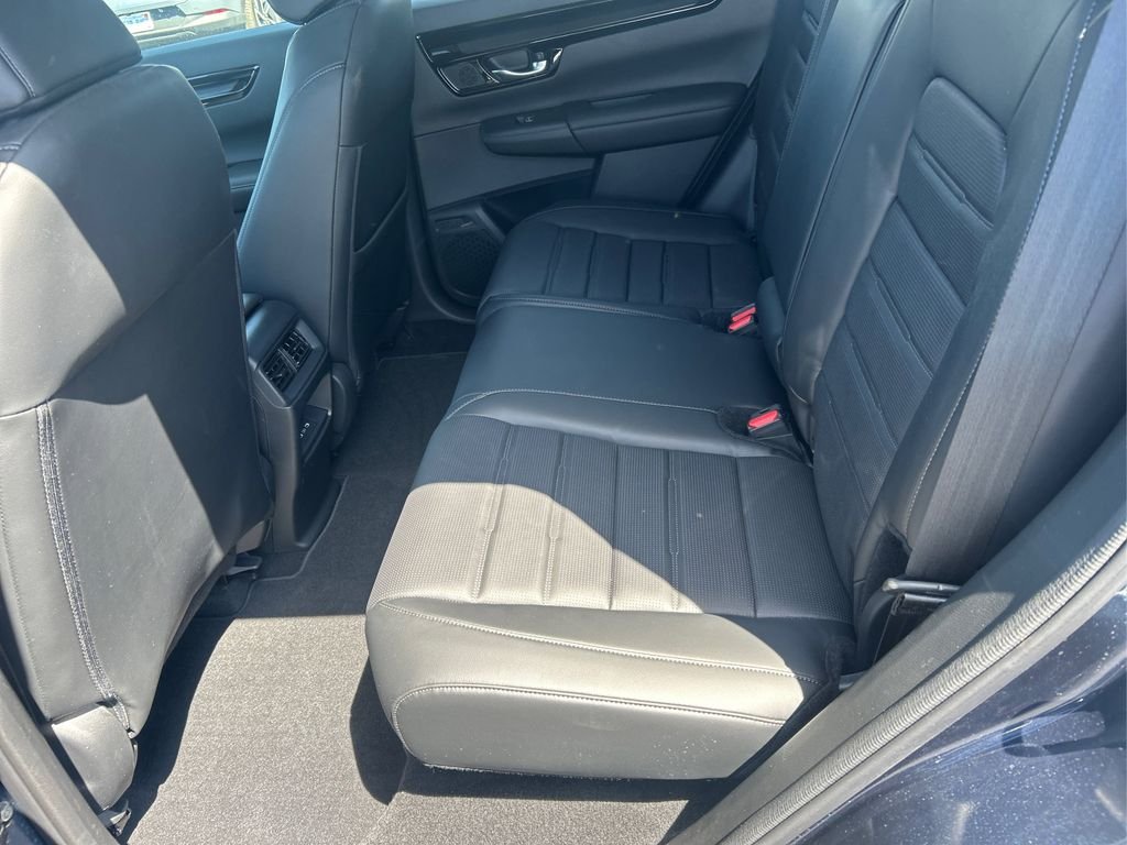 Used 2024 sparkle silver metallic Honda EX-L image 21