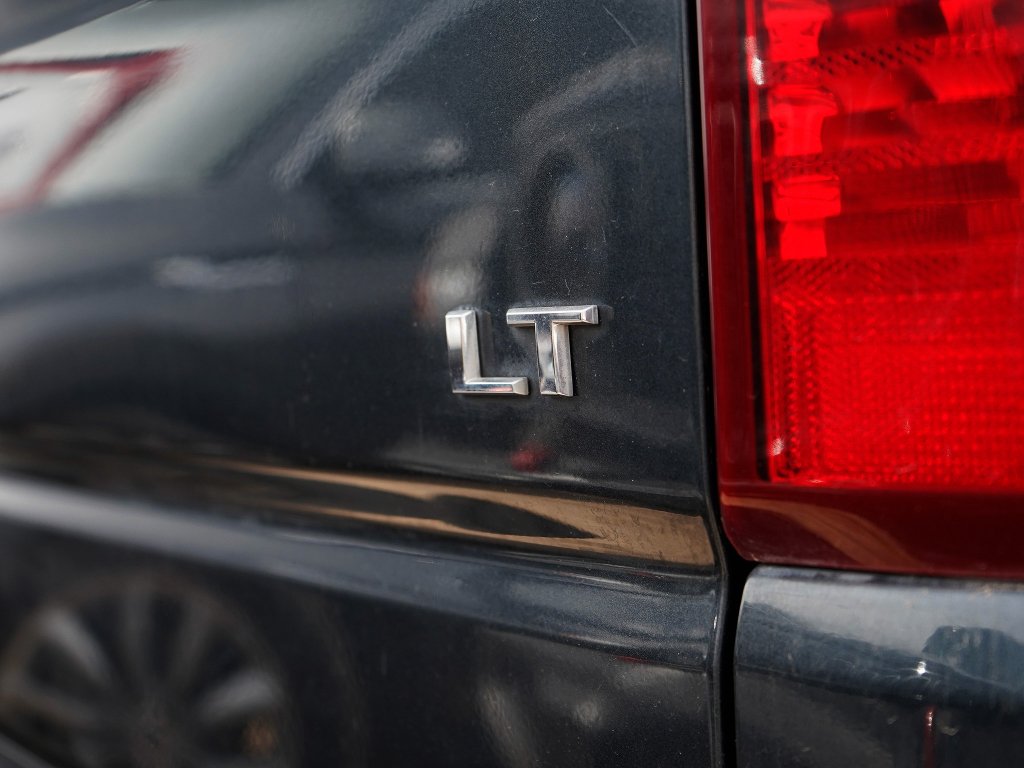 Used 2020 Shadow Gray Metallic Chevrolet LT image 4