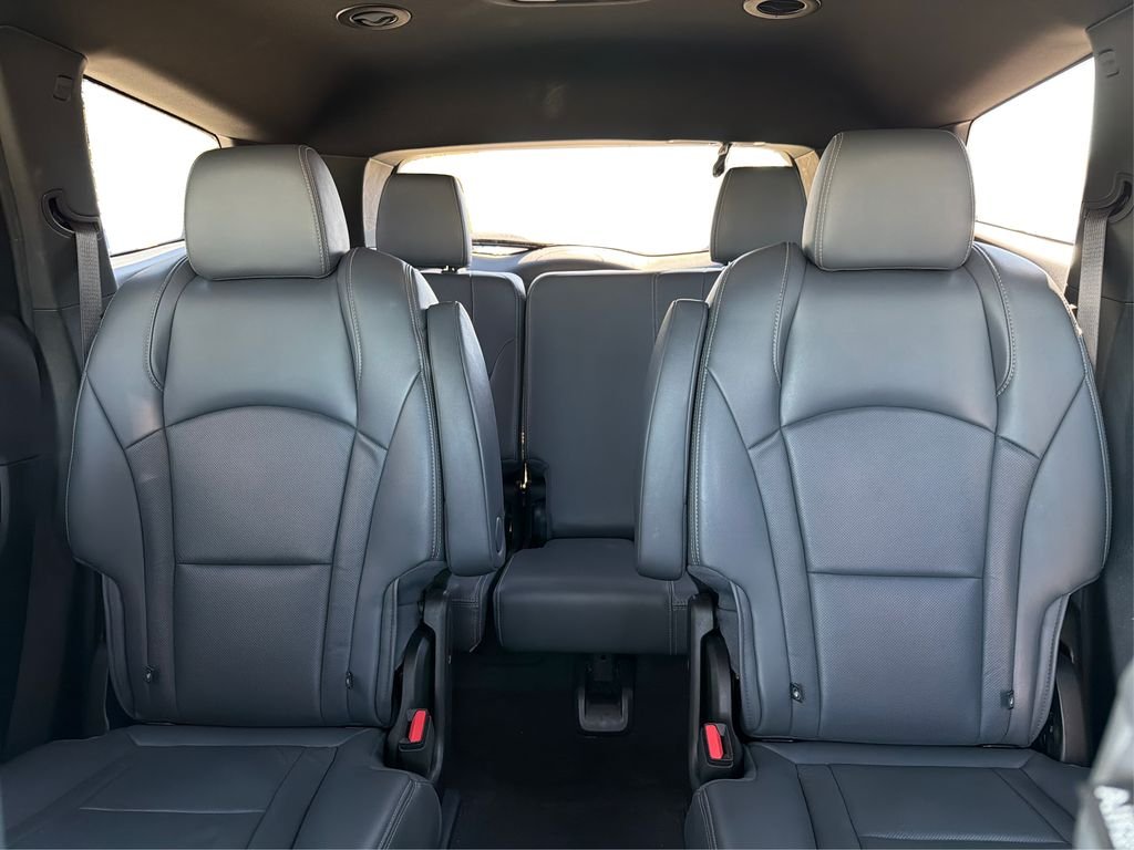 Used 2023 White Buick Essence image 15