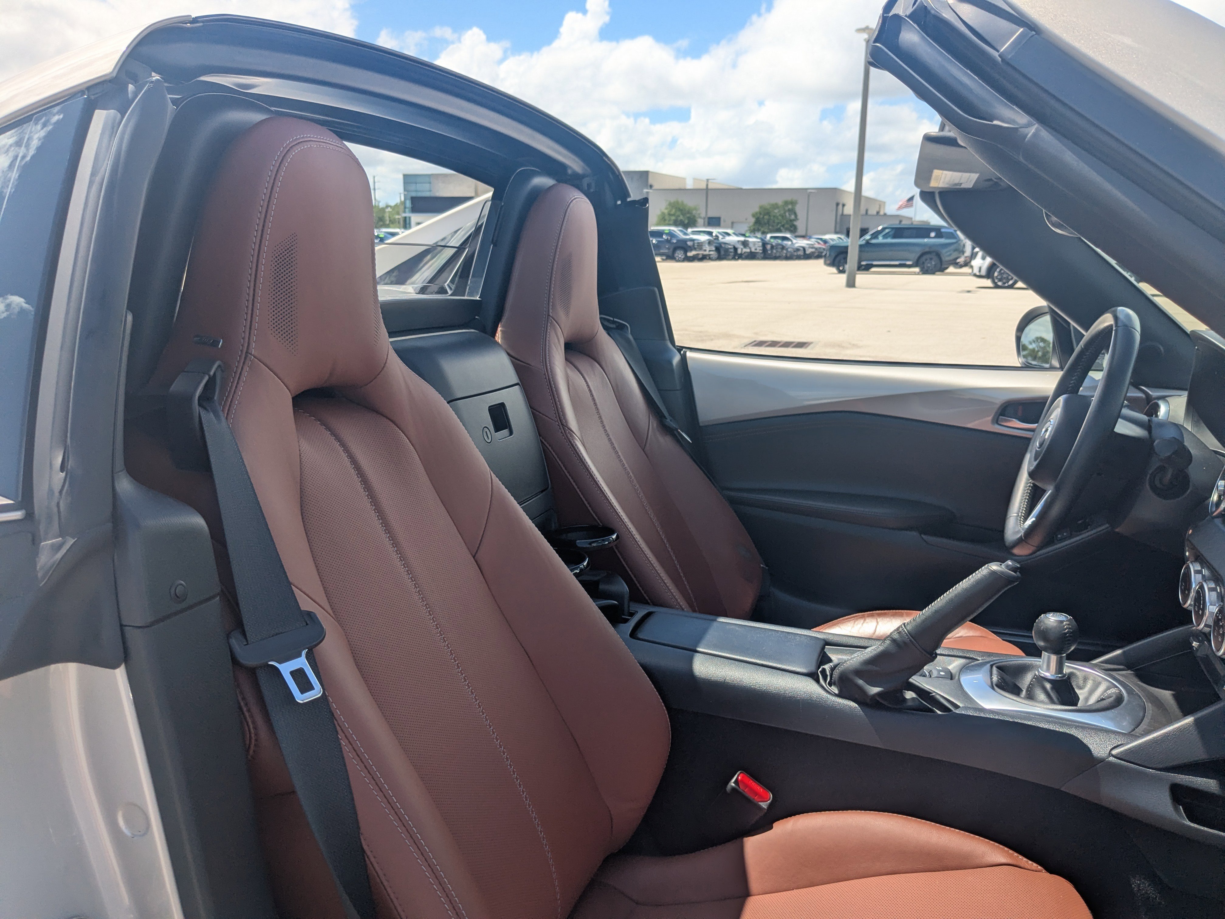 Used 2023 Platinum Quartz Metallic Mazda Grand Touring image 16