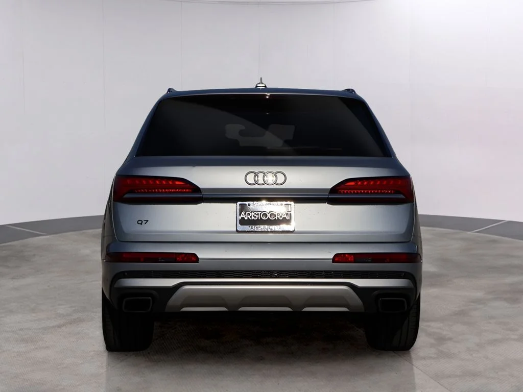 Used 2025  Audi 55 Premium Plus image 6