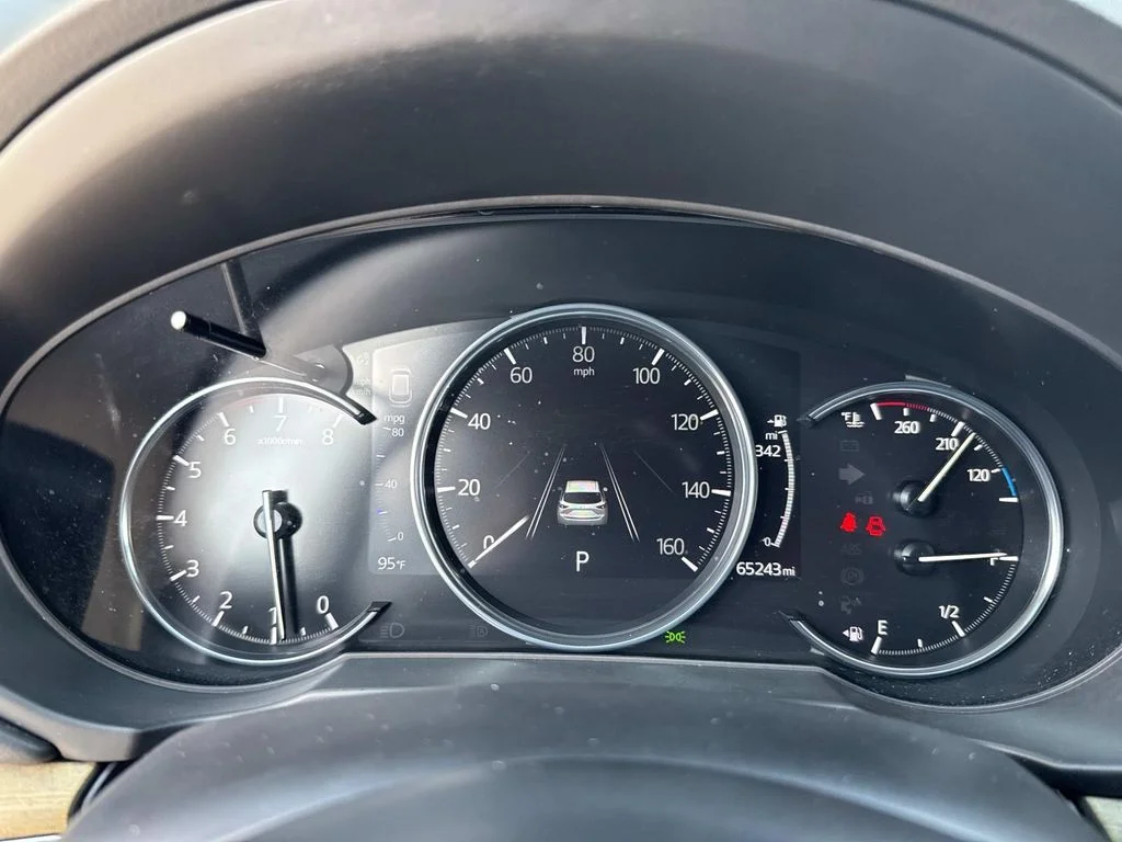Used 2019 Silver Mazda Signature image 39
