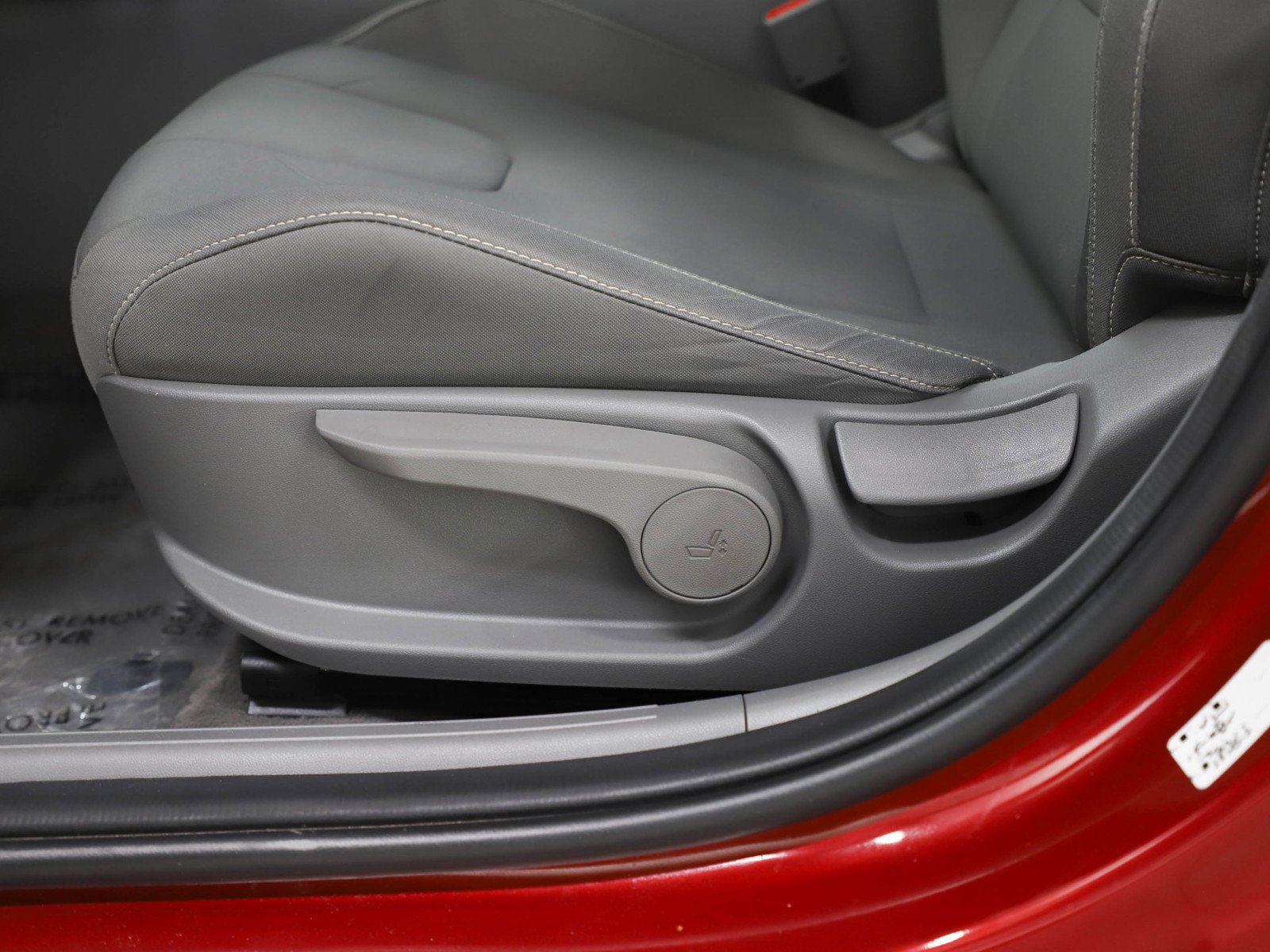 Certified Used 2025 Ultimate Red Hyundai SEL Convenience IVT image 19