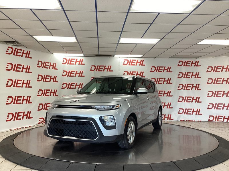 Used 2020 Silver Kia S image 3