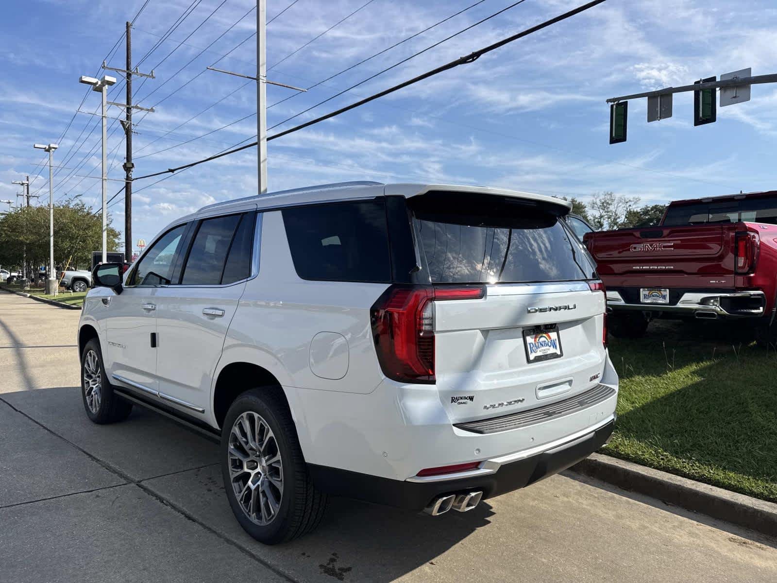 2026 GMC Yukon Denali - Photo 5