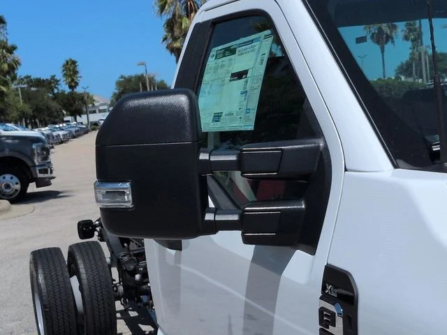 New 2026 Oxford White Ford F-550® XL image 12