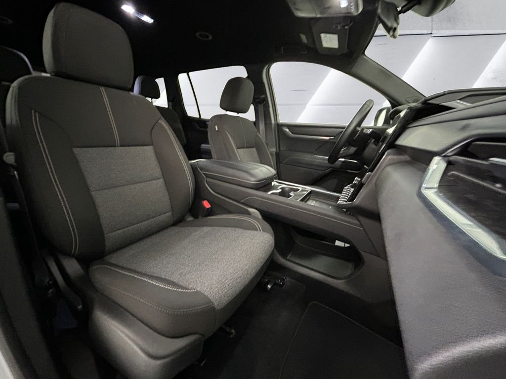 2025 GMC Acadia Elevation - Photo 14