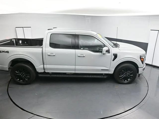 Used 2024 White Ford Lariat image 27
