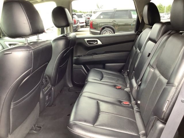 Used 2018 Midnight Pine Nissan Platinum image 10