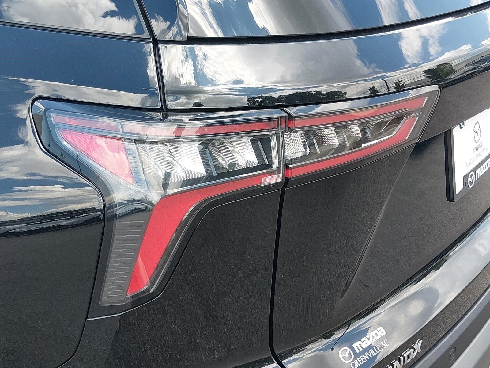 Used 2025 Mosaic Black Metallic Chevrolet FWD LT image 13
