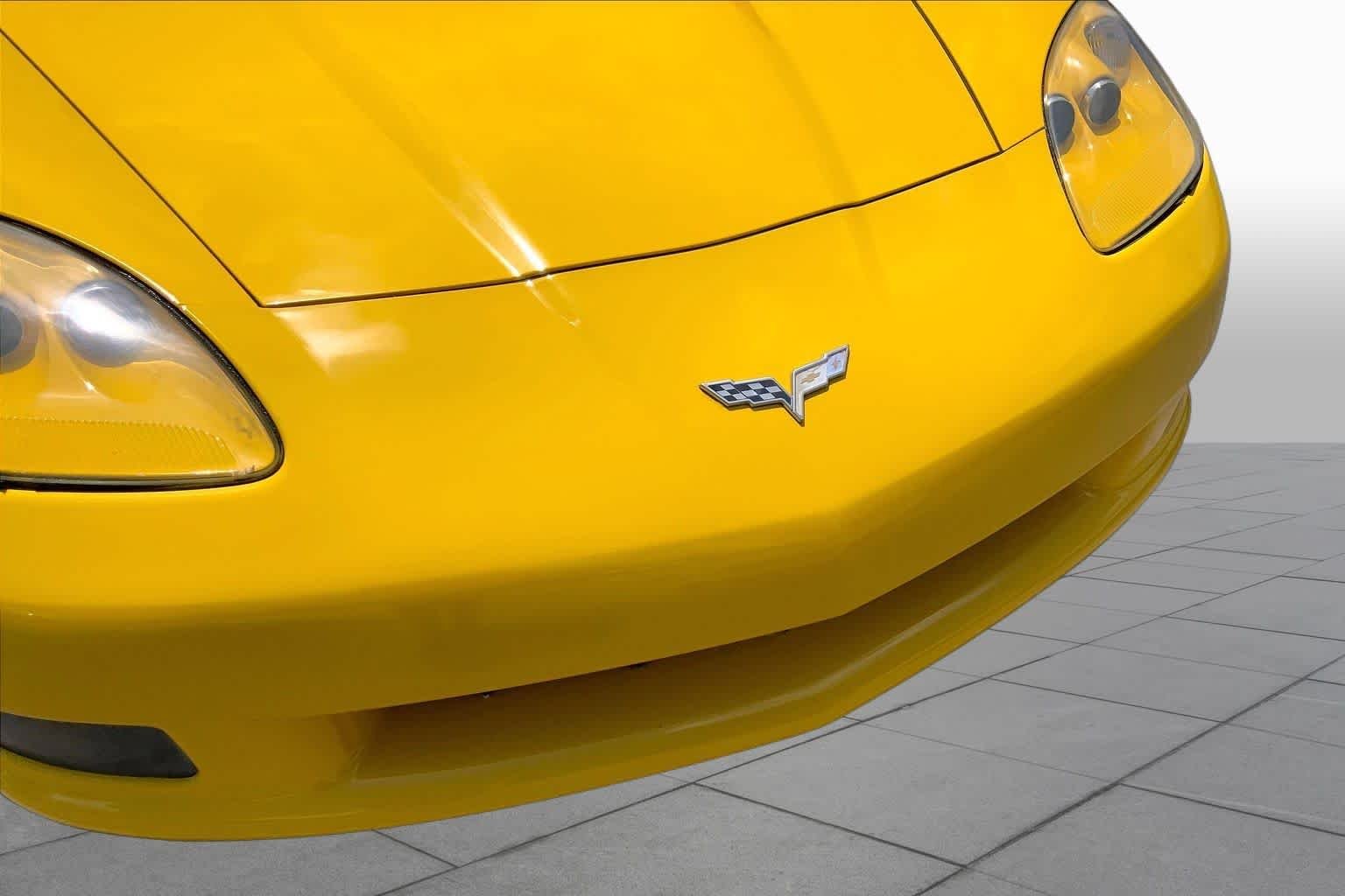 Used 2006 VELOCITY YELLOW TINT COAT Chevrolet  image 23
