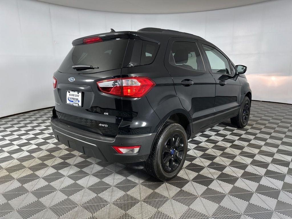 Used 2022 Shadow Black Ford SE image 9