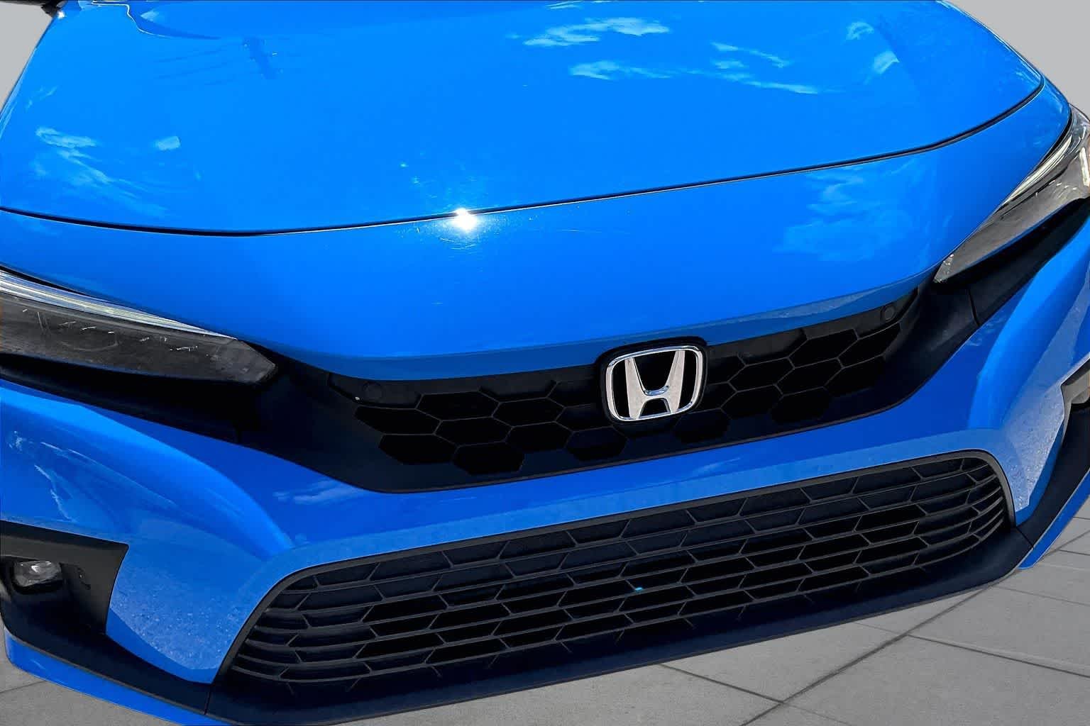 Used 2024 Boost Blue Pearl Honda Sport Touring image 30