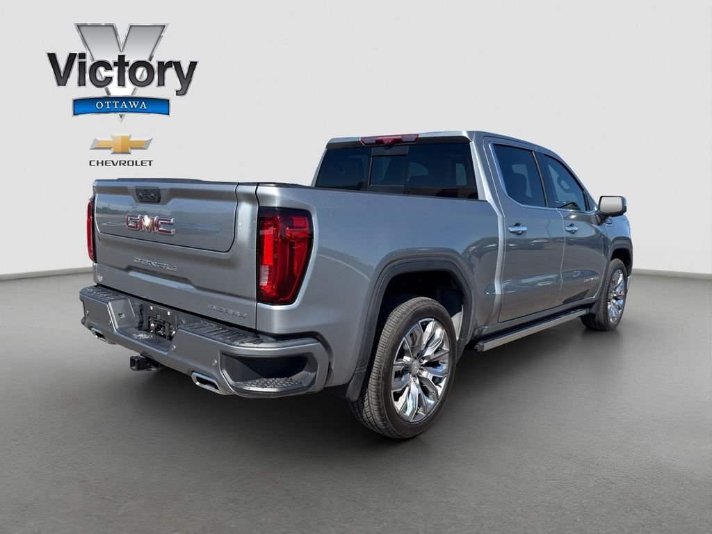 Used 2024 Silver GMC Denali image 6