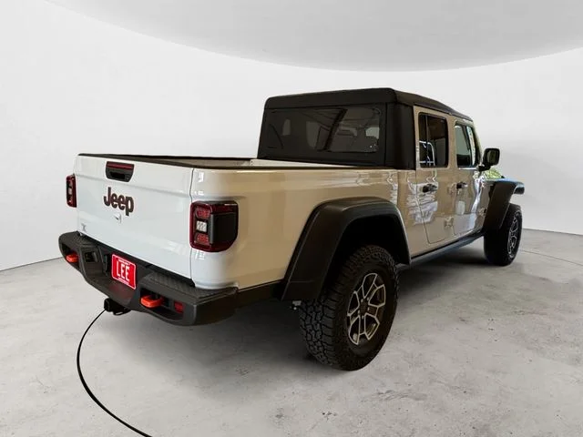 New 2026 White Jeep Mojave image 6