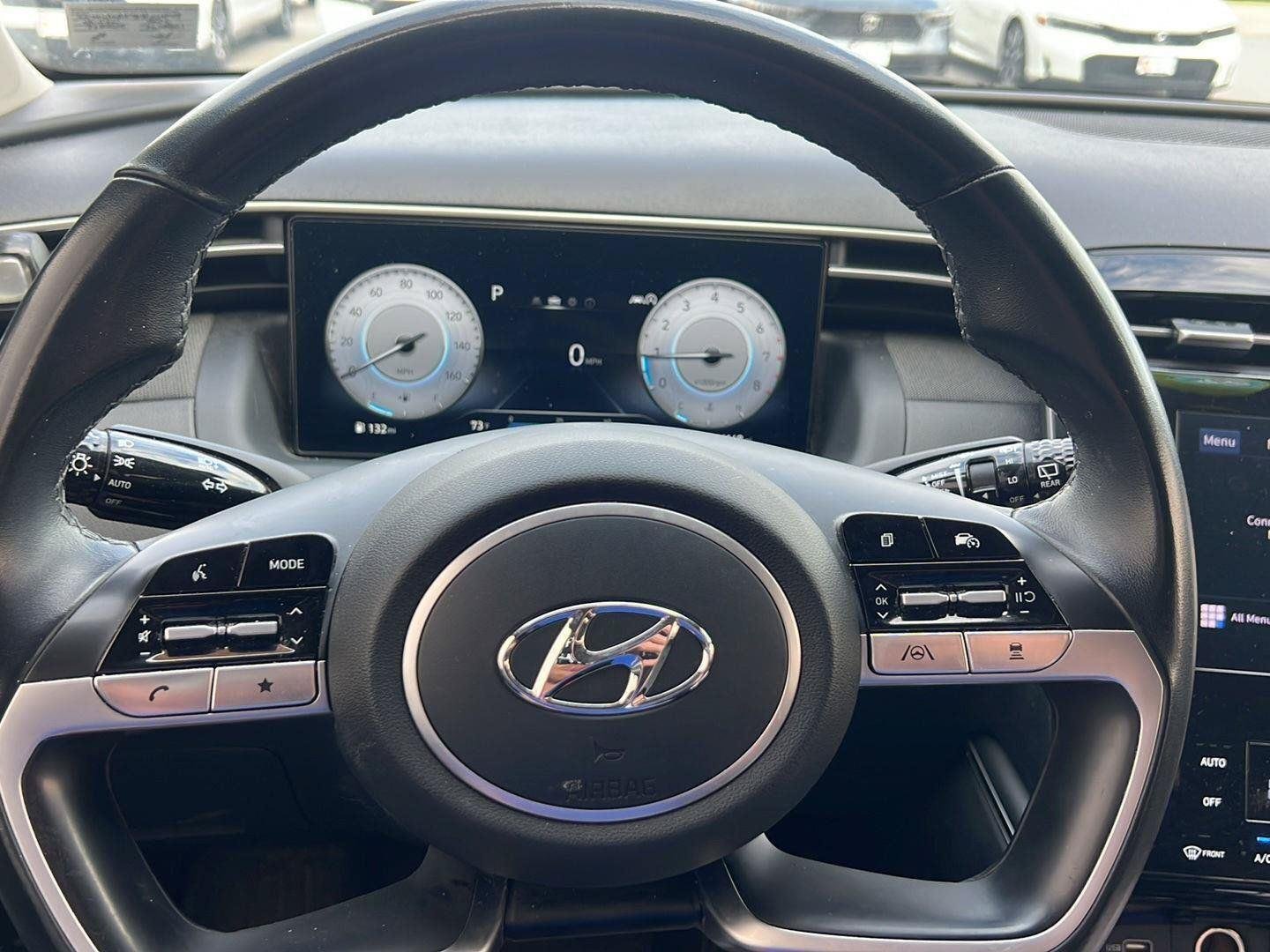 Used 2023 Amazon Gray Hyundai SEL image 11