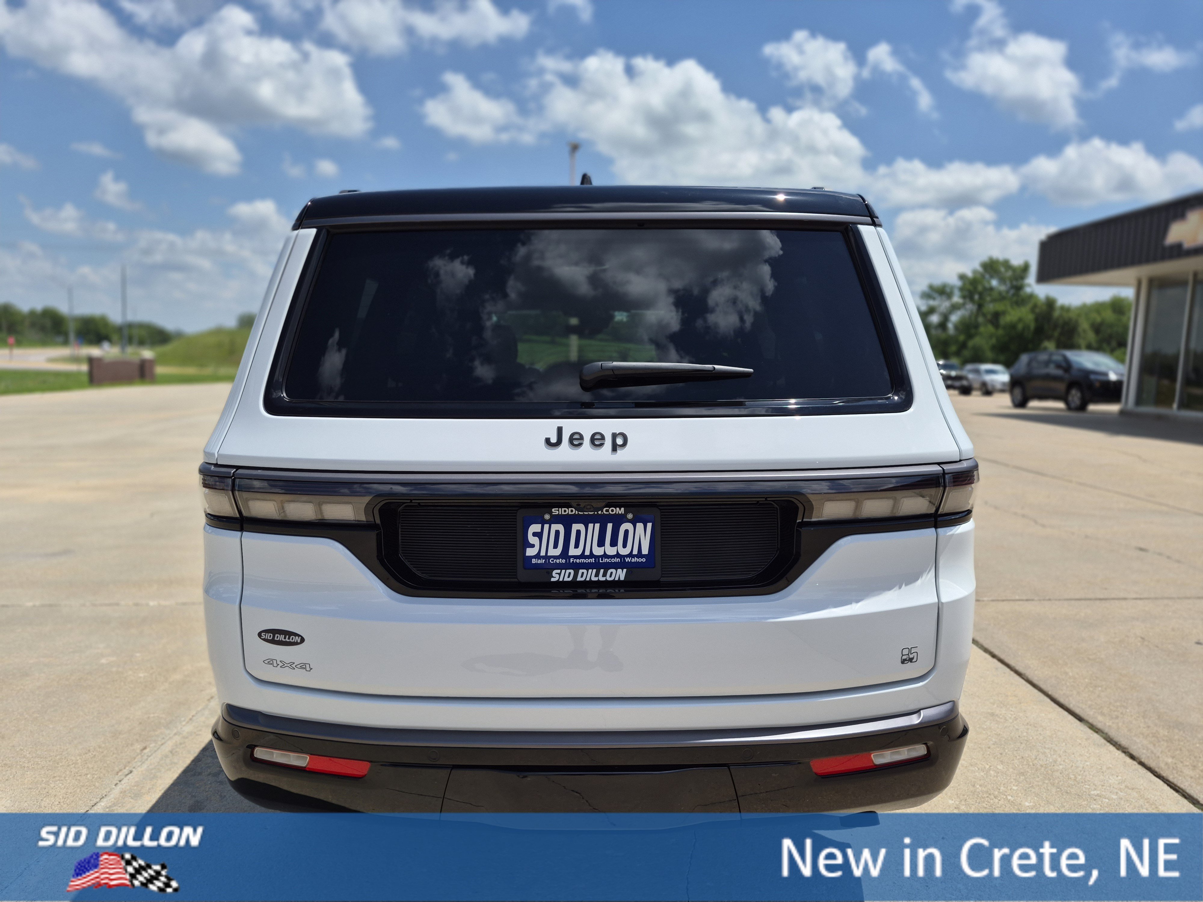 New 2026 Bright White Clear-Coat Exterior Paint Jeep 85th Anniversary image 17