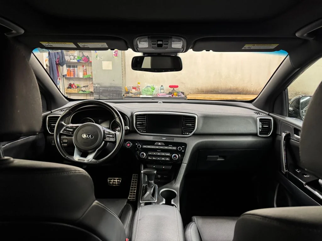 Used 2021 Red Kia S image 24