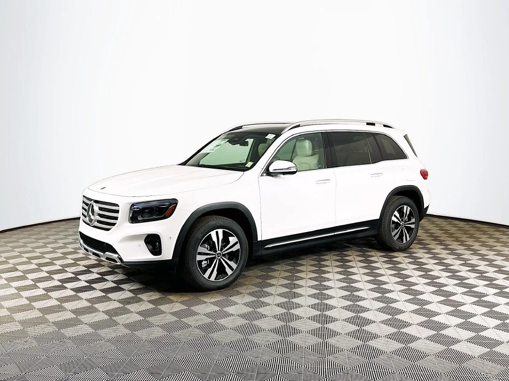 Used 2026 White Mercedes-Benz GLB 250 image 3