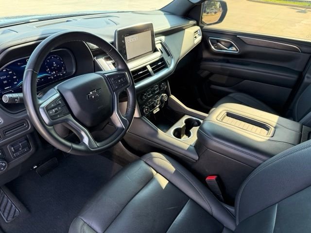 Used 2023 Black Chevrolet Z71 image 13