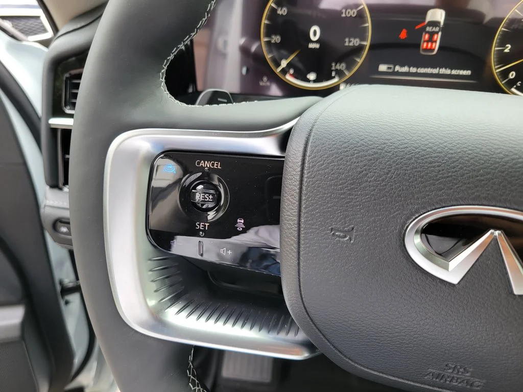 New 2027 RADIANT WHITE INFINITI Luxe 4WD image 20