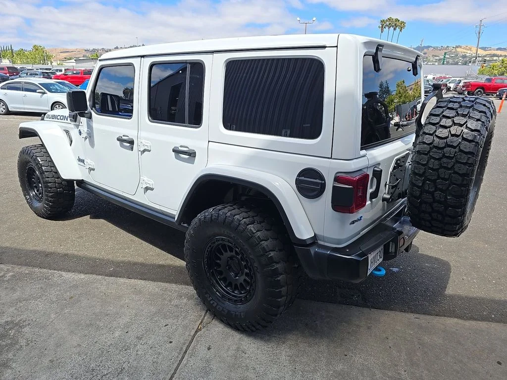 Used 2023 White Jeep Rubicon 4xe image 4