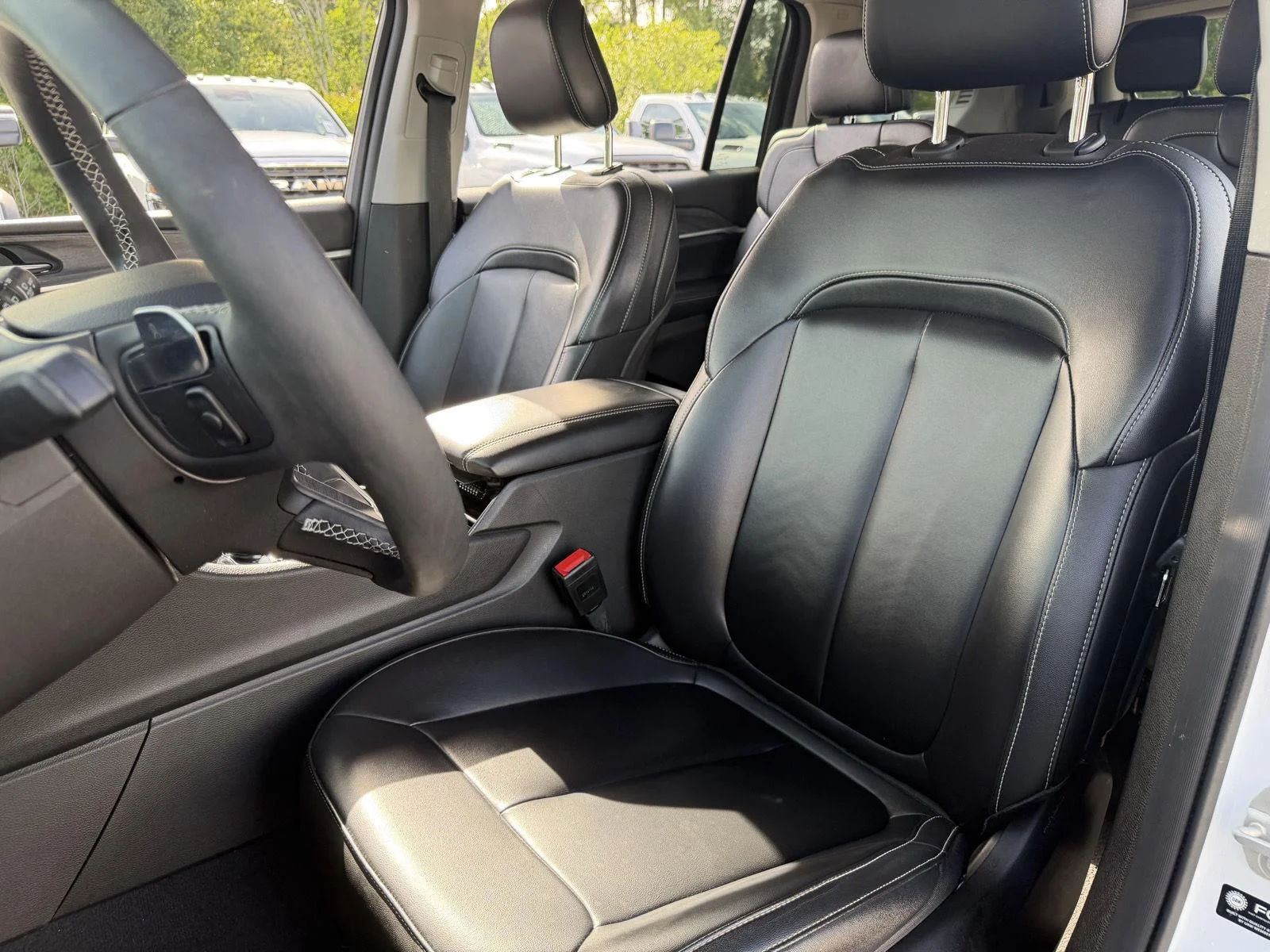 Used 2023 Bright White Clearcoat Jeep Limited image 17