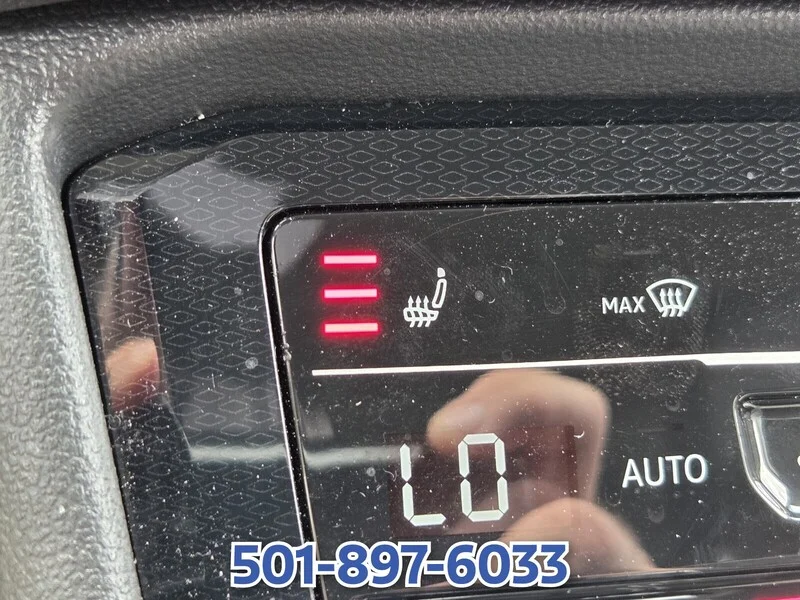 Used 2025 BLACK Volkswagen SE FWD image 20