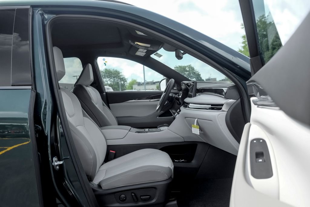 New 2027 DEEP EMERALD INFINITI Sport AWD image 23