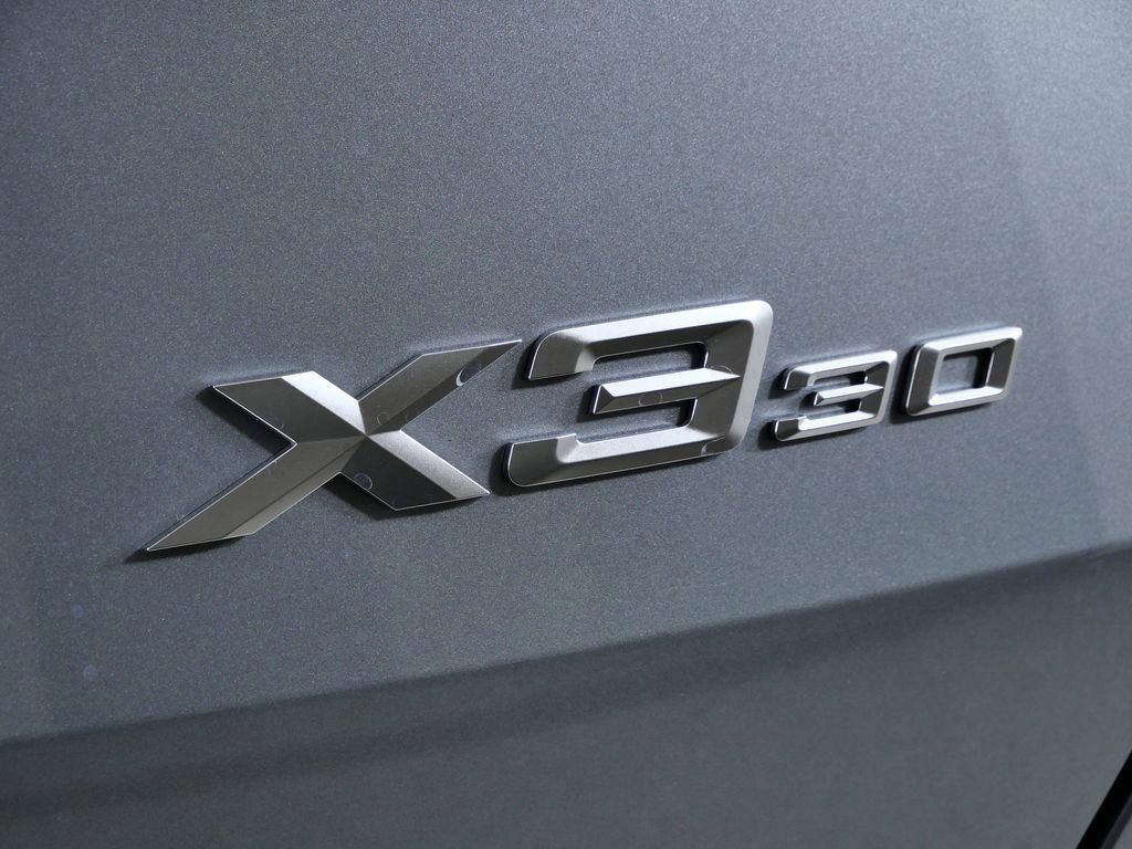 Used 2026 Skyscraper Grey Metallic BMW 30 xDrive image 13