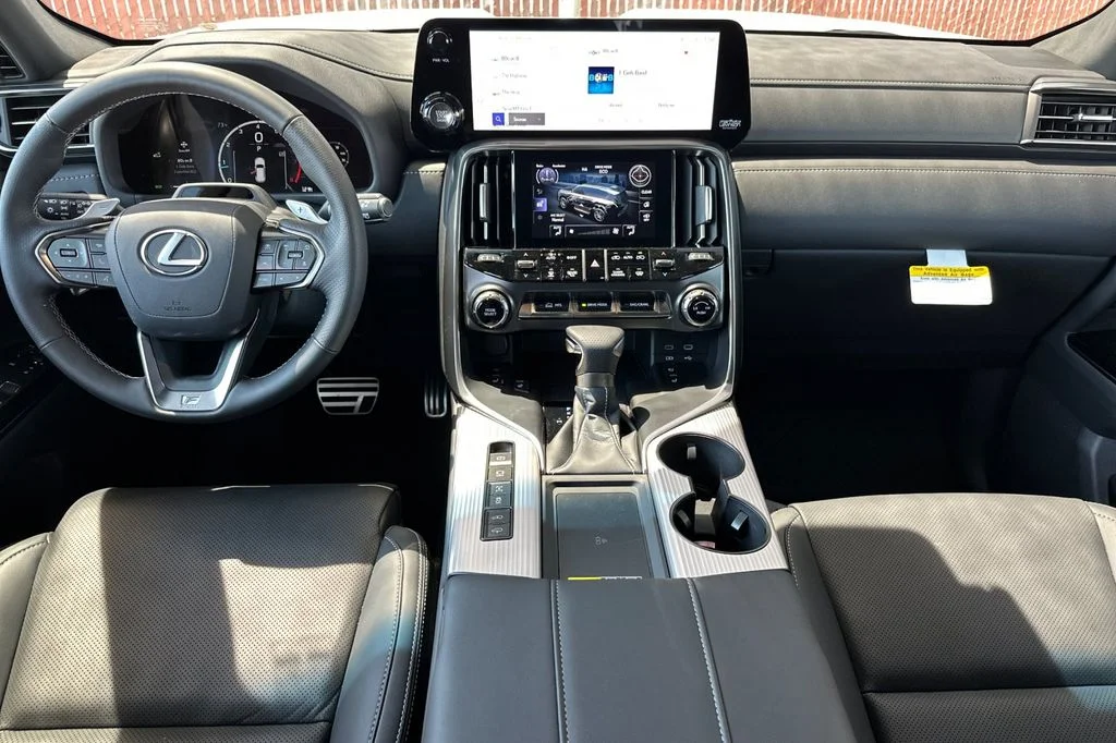2026 Lexus LX 600 F-Sport - Photo 13