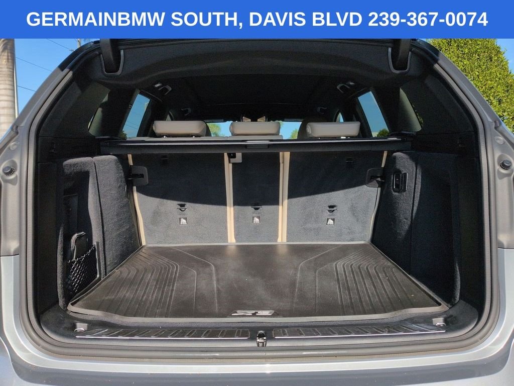 Used 2023 Gray Metallic BMW sDrive30i image 15