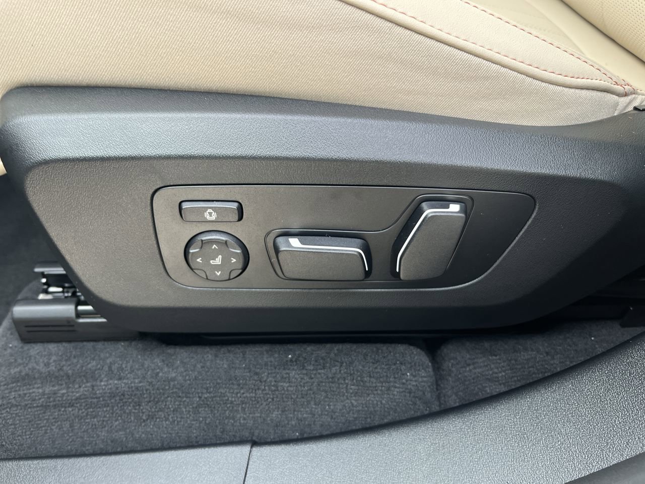2025 BMW X3 30 - Photo 15