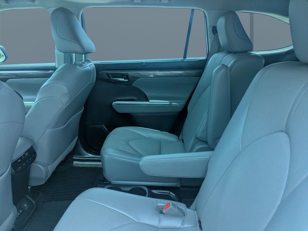 Used 2022 Beige Toyota Limited image 13