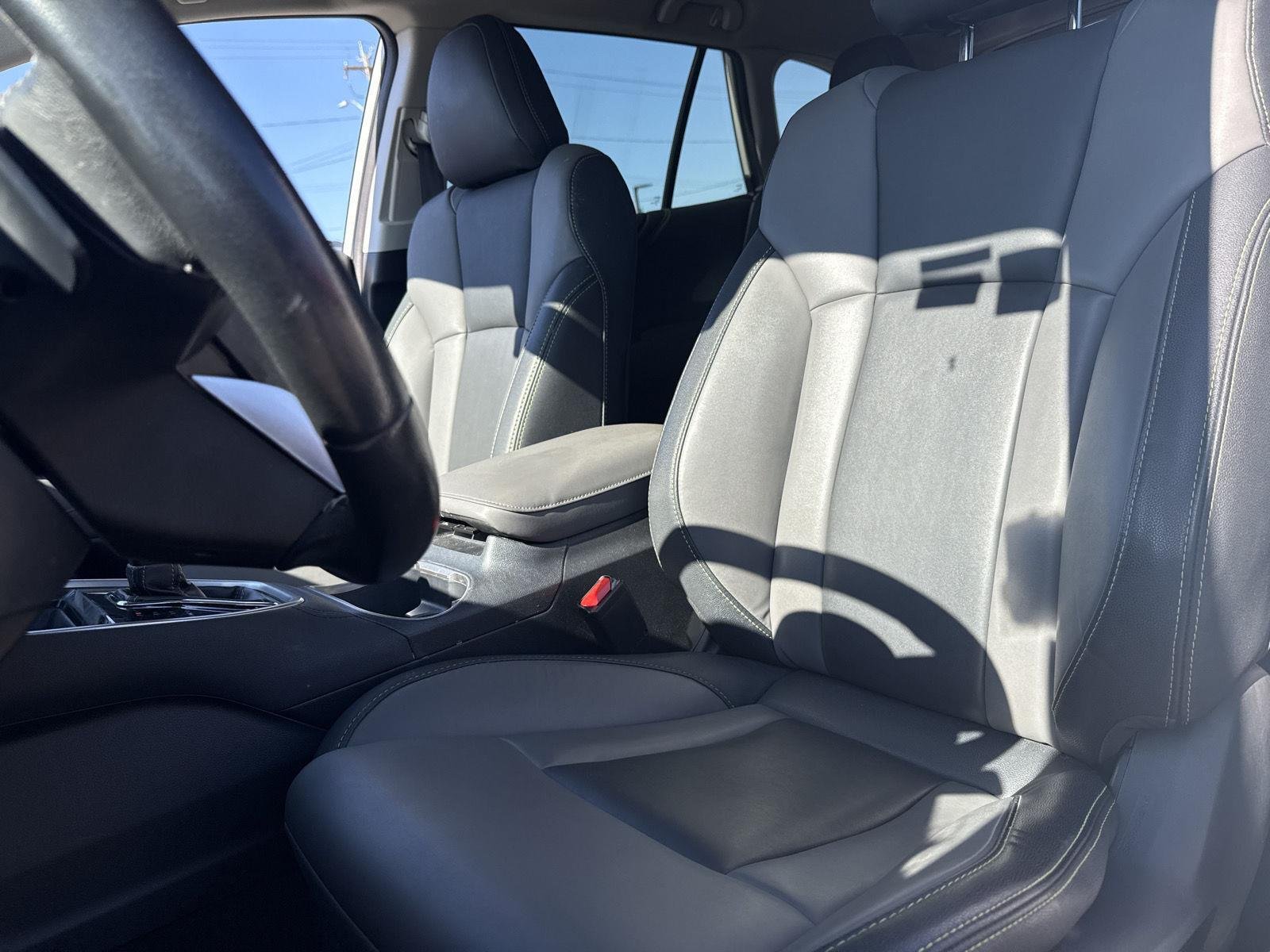Used 2023 Crystal White Pearl Subaru Onyx Edition image 7