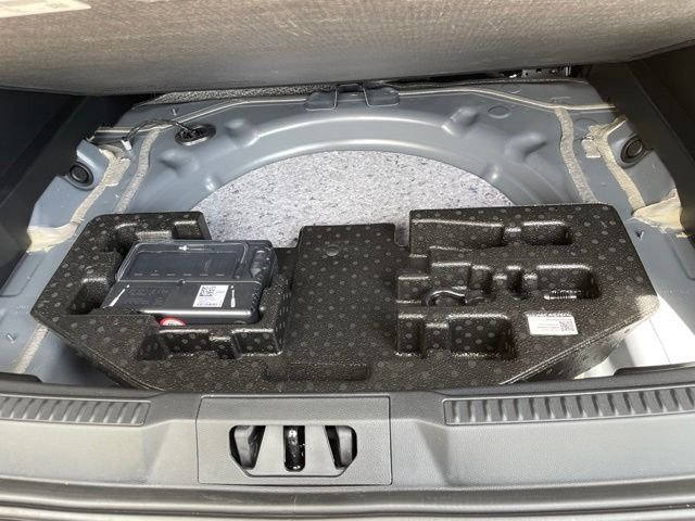 New 2026 Carbonized Gray Metallic Ford Outer Banks® image 59