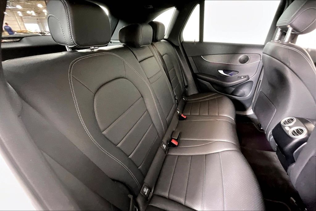 2022 Mercedes-Benz GLC GLC300 - Photo 19
