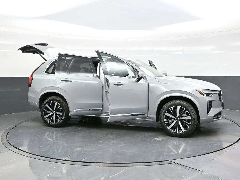New 2026 Vapour Grey Volvo Core image 61